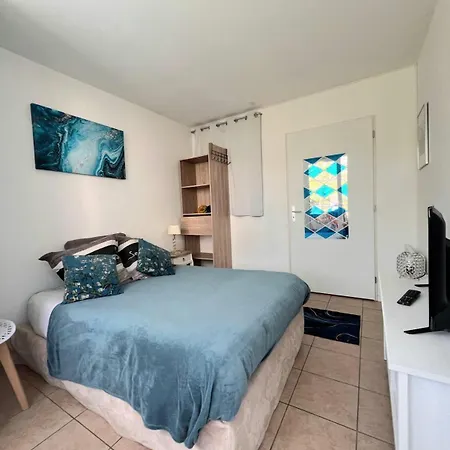 Joli T1 Avec Balcon Et Parking Pansiyon
