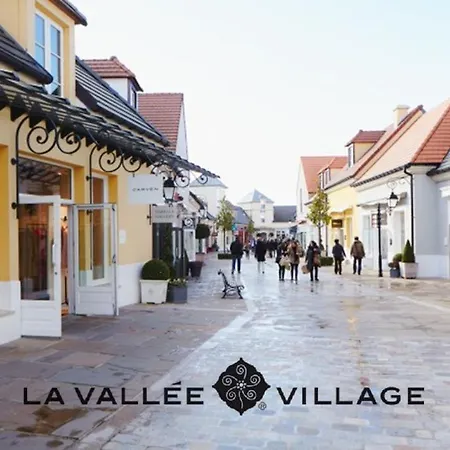 Joli T1 Avec Balcon Et Parking Séjour chez l'habitant Montévrain