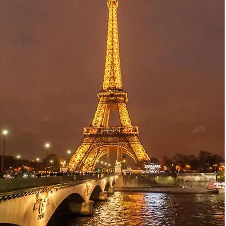 Séjour chez l'habitant Joli T1 Avec Balcon Et Parking *